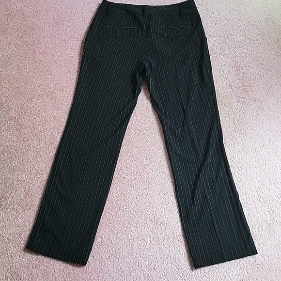 Old Navy Straight Leg Pants - Picture 4 of 4